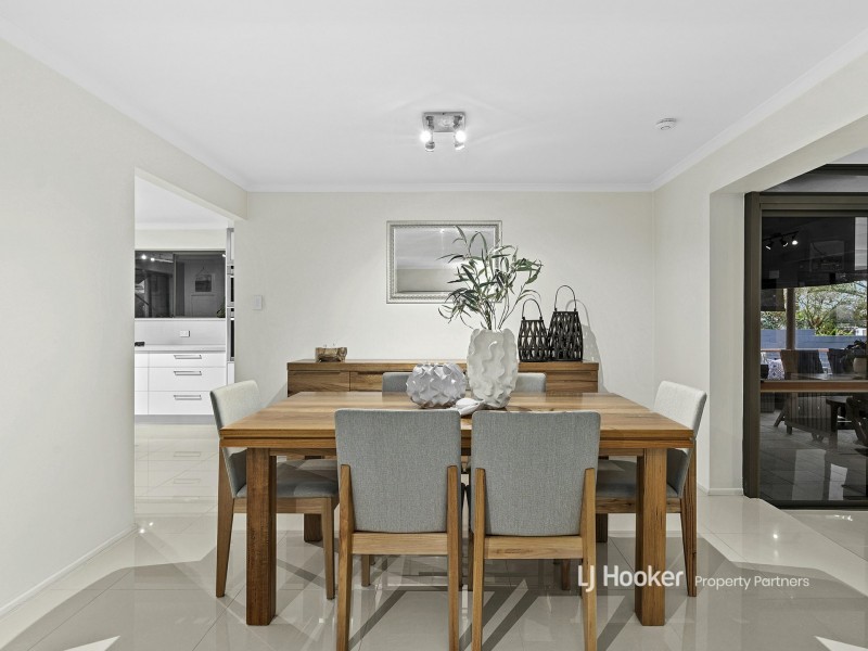 19 Wolcott Street, Wishart QLD 4122