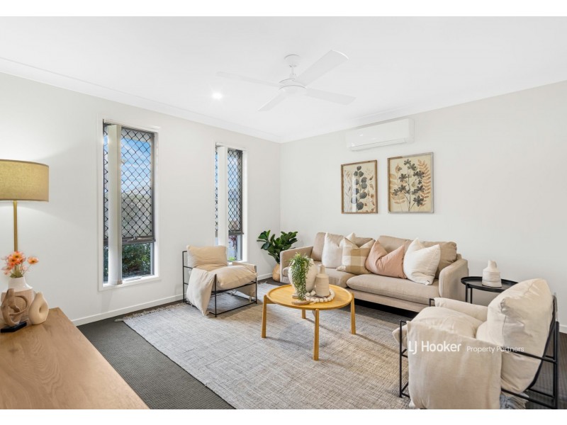 43 Verday Crescent, Pallara QLD 4110