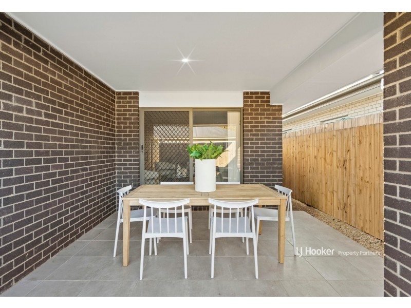 43 Verday Crescent, Pallara QLD 4110