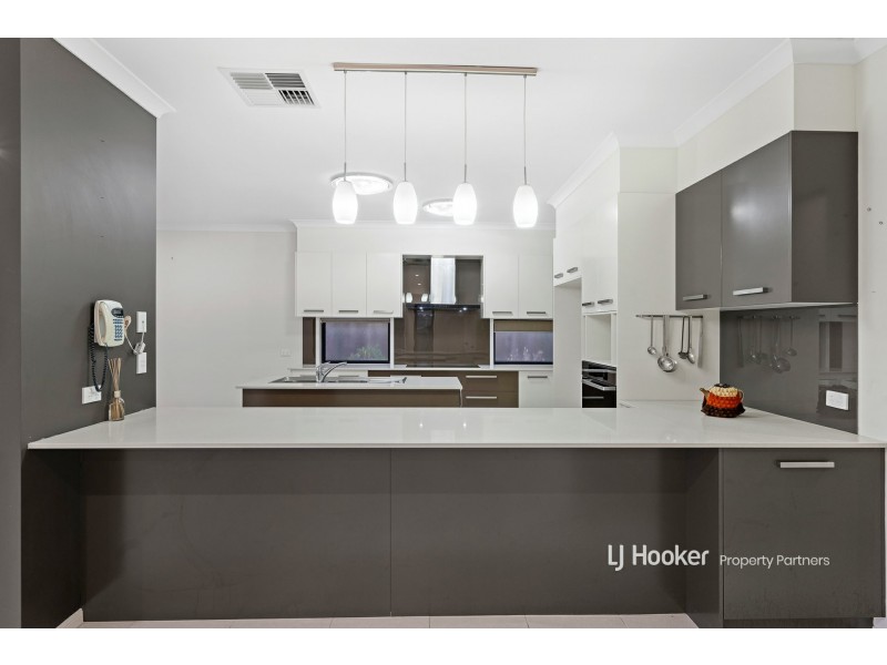 26 Davrod Street, Robertson QLD 4109