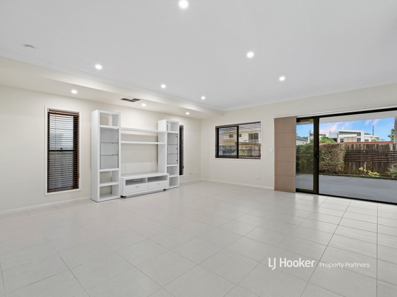 26 Davrod Street, Robertson QLD 4109