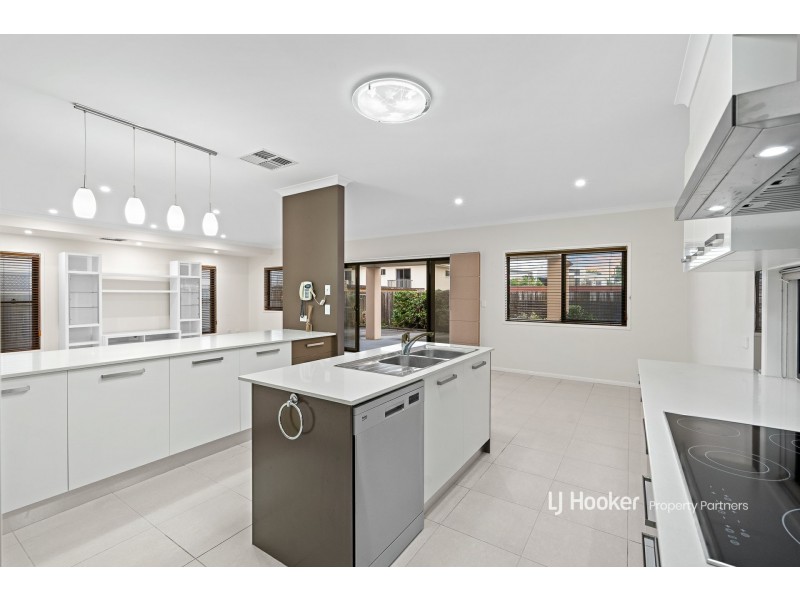 26 Davrod Street, Robertson QLD 4109