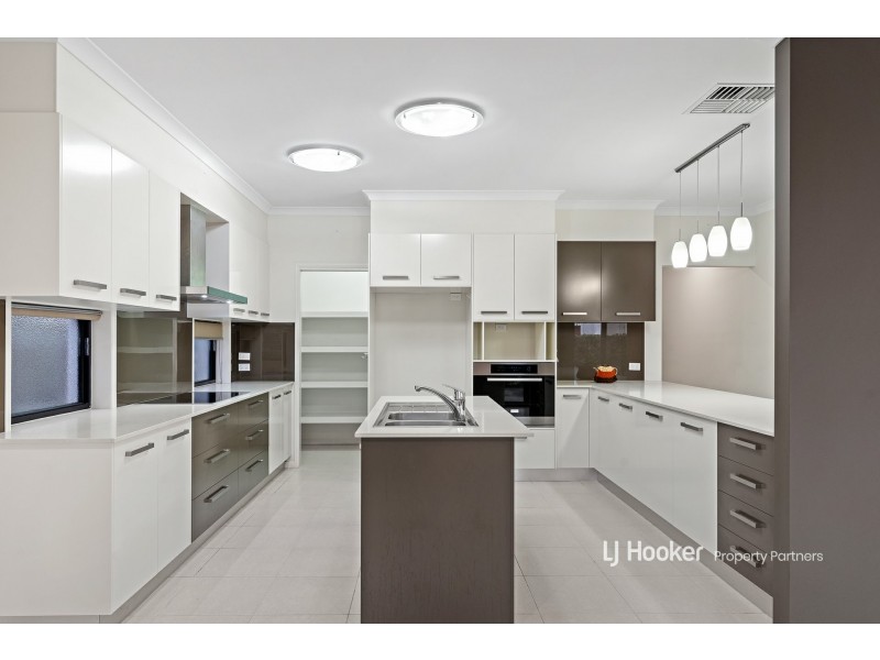 26 Davrod Street, Robertson QLD 4109