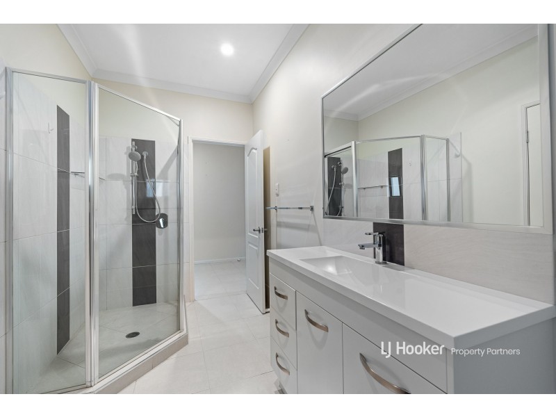 26 Davrod Street, Robertson QLD 4109