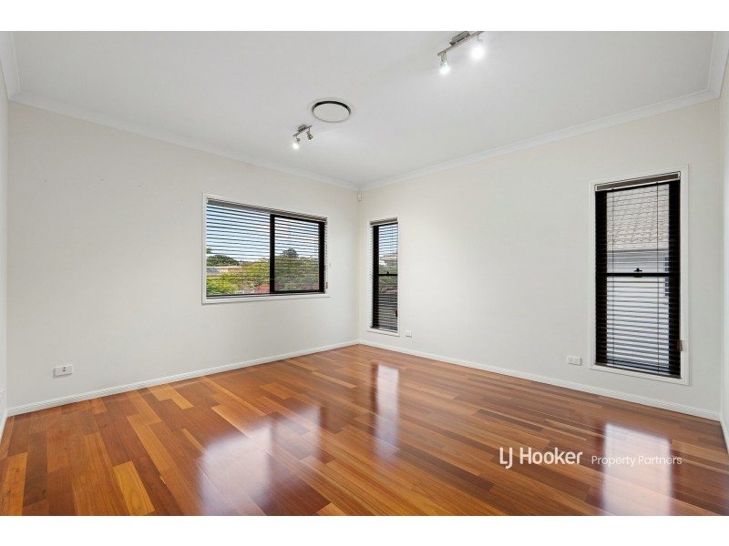 26 Davrod Street, Robertson QLD 4109