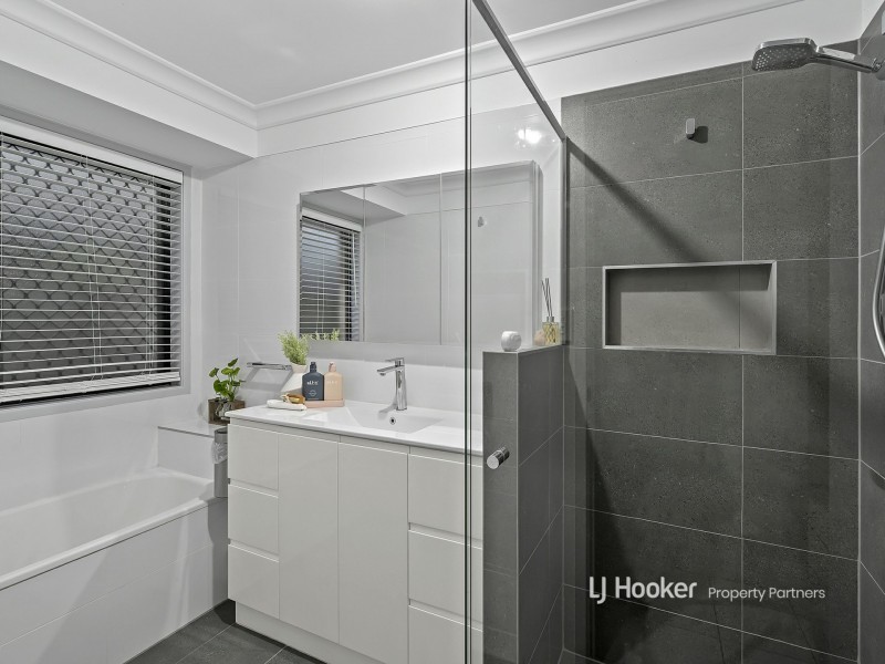 44 Central Street, Calamvale QLD 4116