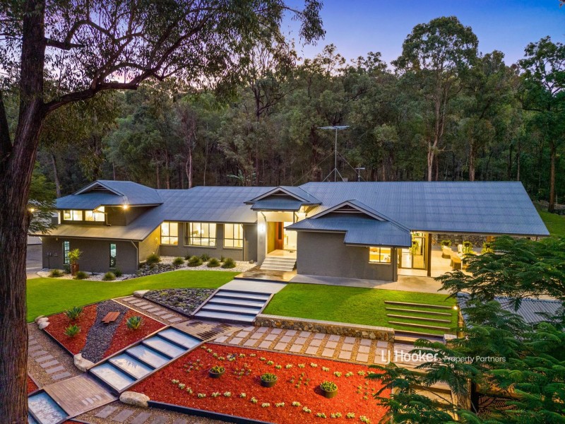 55 Trevallyan Drive, Daisy Hill QLD 4127