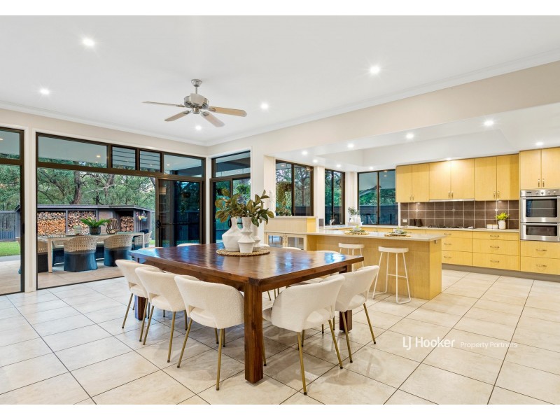 55 Trevallyan Drive, Daisy Hill QLD 4127