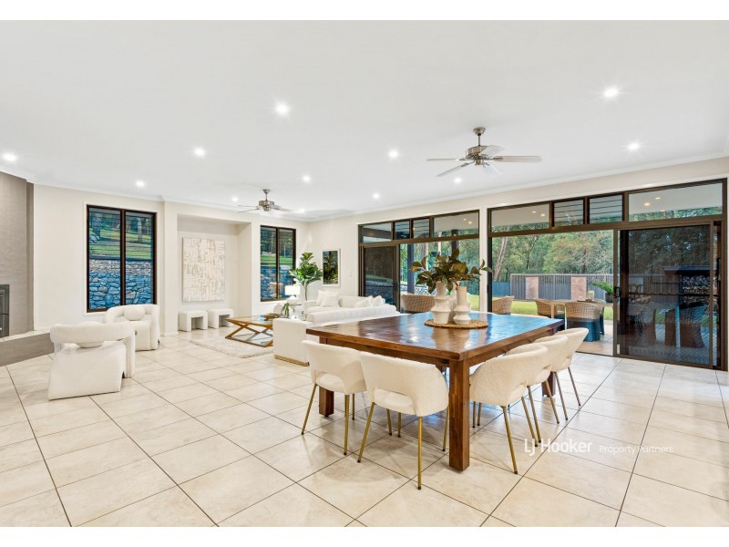 55 Trevallyan Drive, Daisy Hill QLD 4127