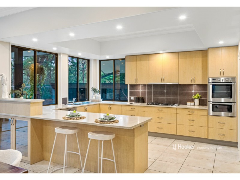 55 Trevallyan Drive, Daisy Hill QLD 4127