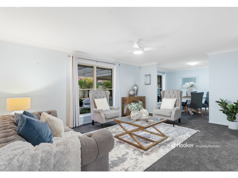 52 Swan Lake Crescent, Calamvale QLD 4116