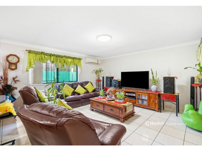 13 Treeline Place, Durack QLD 4077