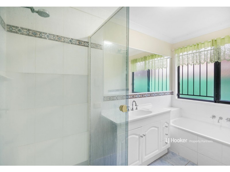 13 Treeline Place, Durack QLD 4077