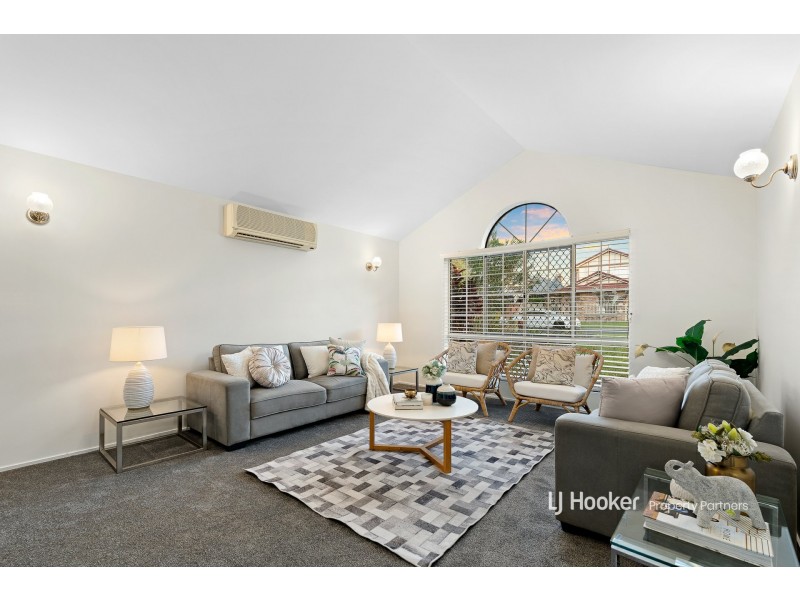 9 Dewberry Close, Eight Mile Plains QLD 4113