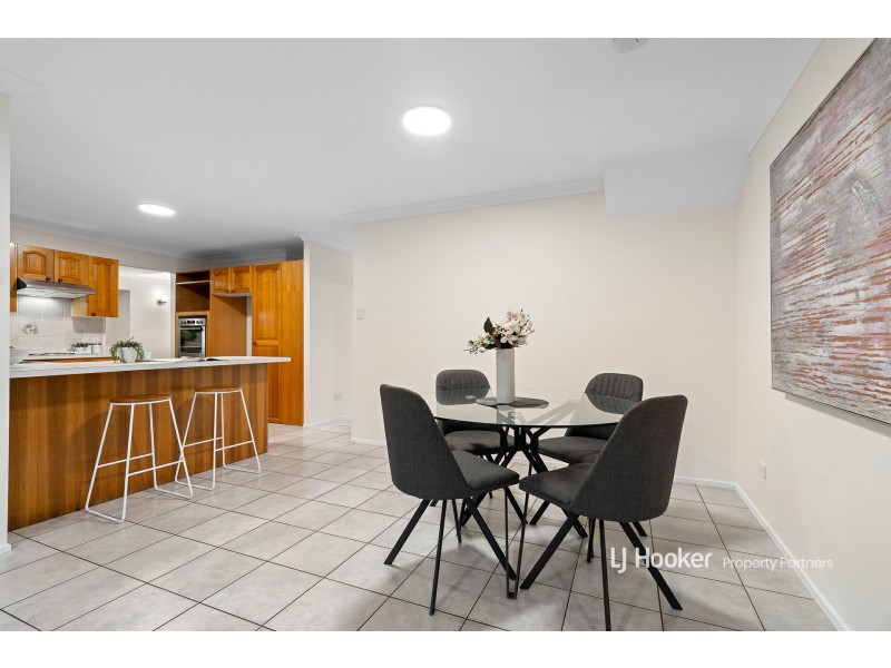 9 Dewberry Close, Eight Mile Plains QLD 4113