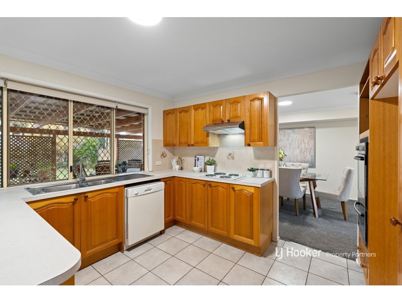 9 Dewberry Close, Eight Mile Plains QLD 4113