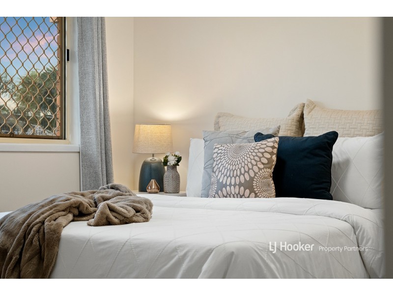 9 Dewberry Close, Eight Mile Plains QLD 4113