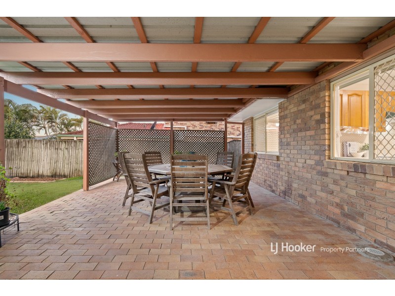 9 Dewberry Close, Eight Mile Plains QLD 4113