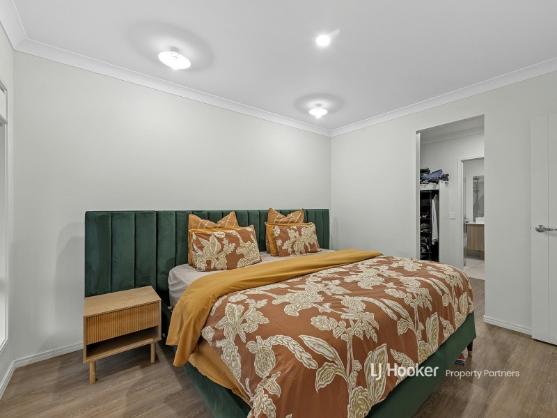 37 Davidson Circuit, Park Ridge QLD 4125
