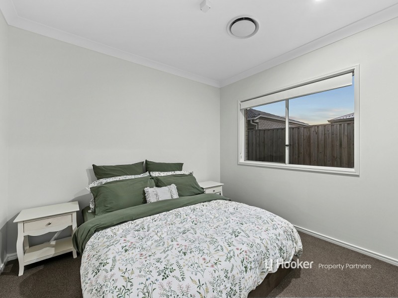 37 Davidson Circuit, Park Ridge QLD 4125