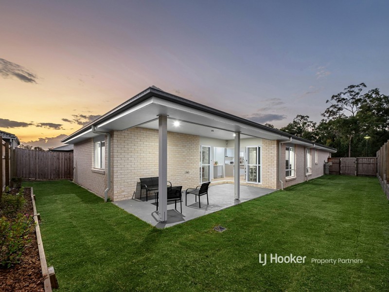 37 Davidson Circuit, Park Ridge QLD 4125