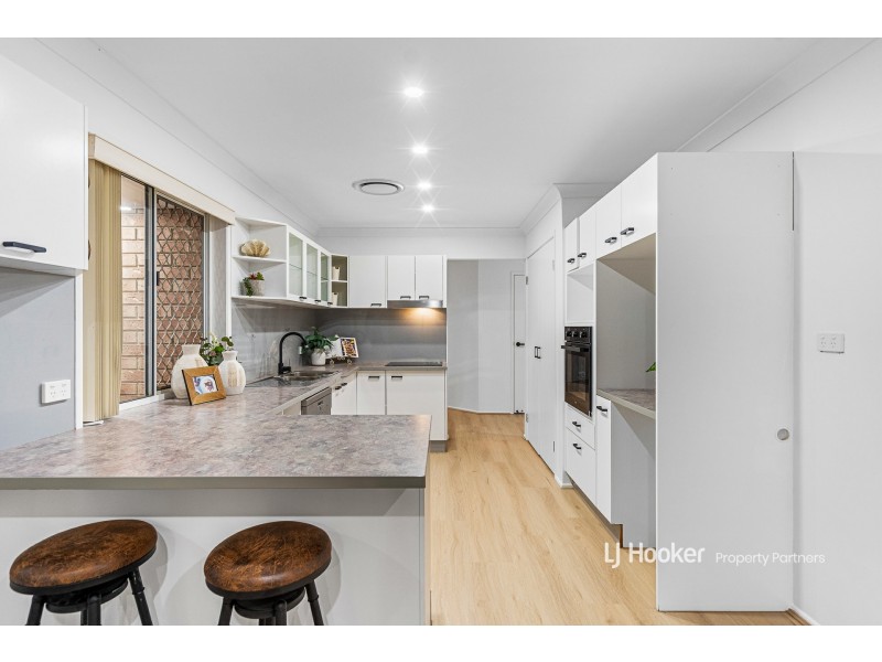 8 Wild Cotton Close, Kuraby QLD 4112