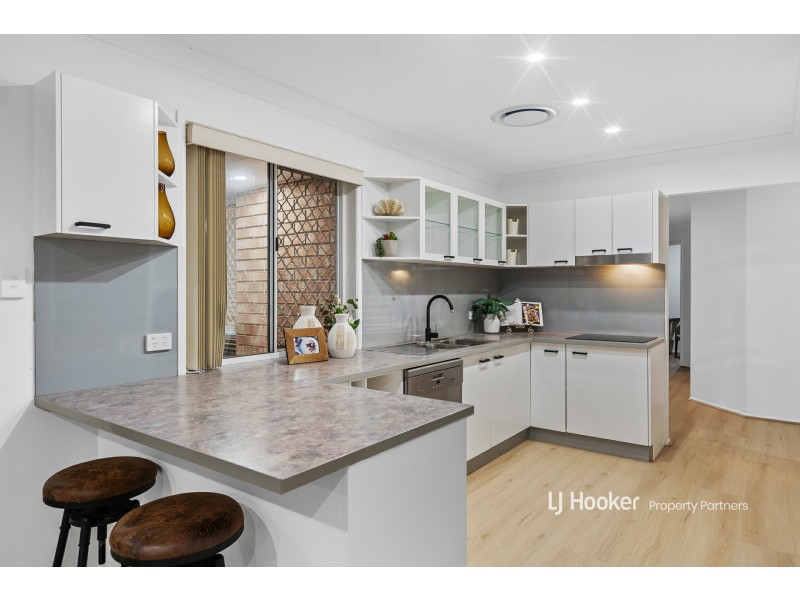 8 Wild Cotton Close, Kuraby QLD 4112