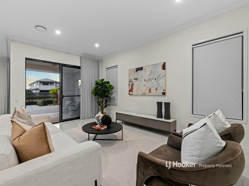 98 Phoenix Street, Rochedale QLD 4123