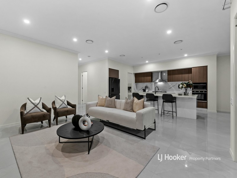 98 Phoenix Street, Rochedale QLD 4123