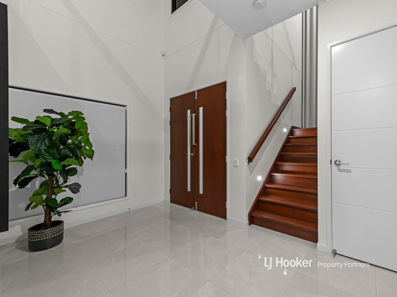 98 Phoenix Street, Rochedale QLD 4123