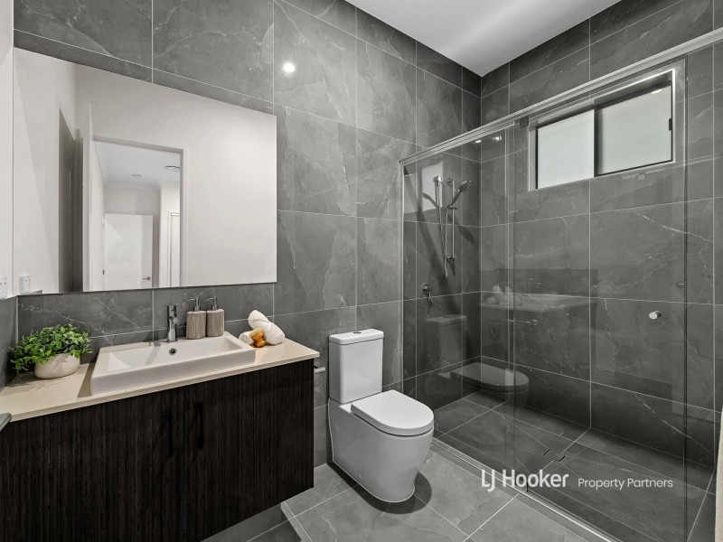 98 Phoenix Street, Rochedale QLD 4123