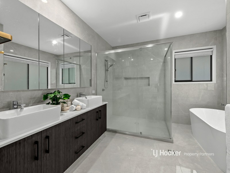 98 Phoenix Street, Rochedale QLD 4123