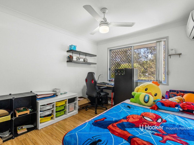 8 Clydesdale Place, Sumner QLD 4074