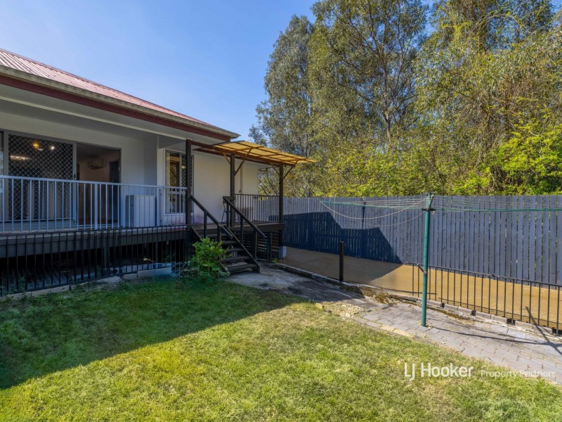 8 Clydesdale Place, Sumner QLD 4074