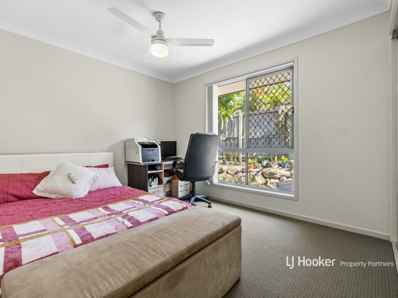 8 Clydesdale Place, Sumner QLD 4074