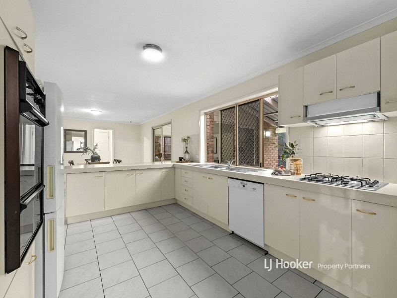 18 Mindona Street, Wishart QLD 4122