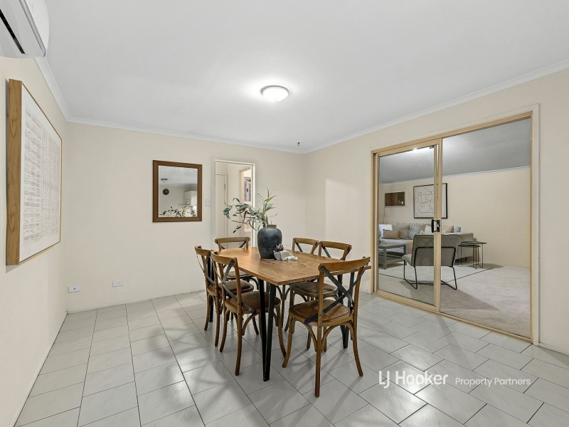 18 Mindona Street, Wishart QLD 4122