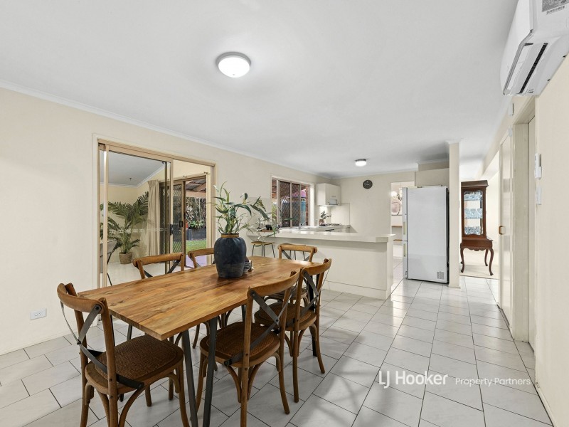 18 Mindona Street, Wishart QLD 4122