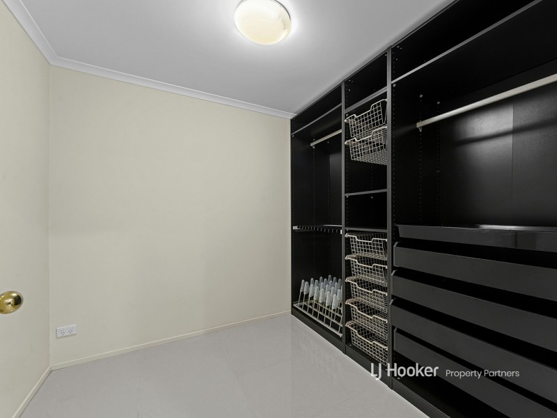 18 Mindona Street, Wishart QLD 4122