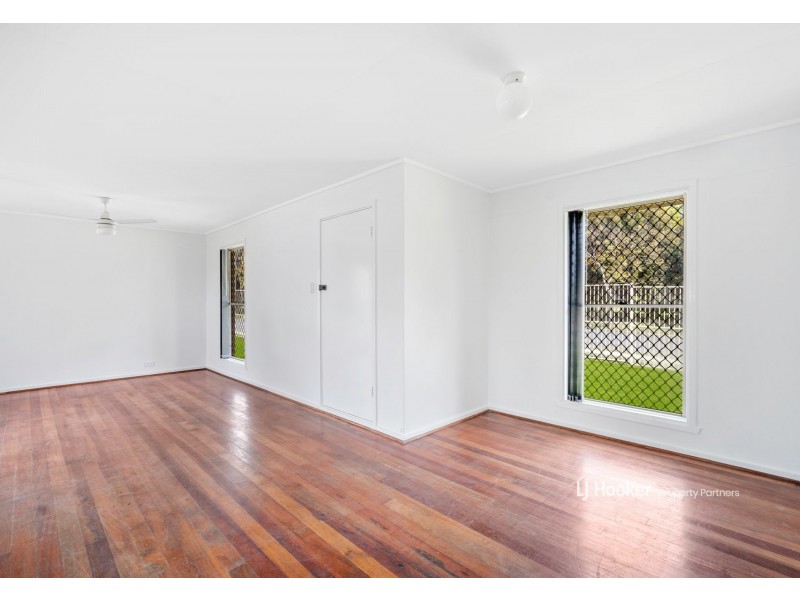 11 Fleur Street, Woodridge QLD 4114