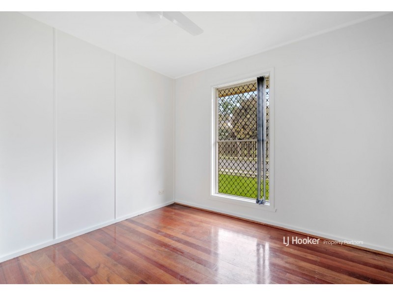 11 Fleur Street, Woodridge QLD 4114