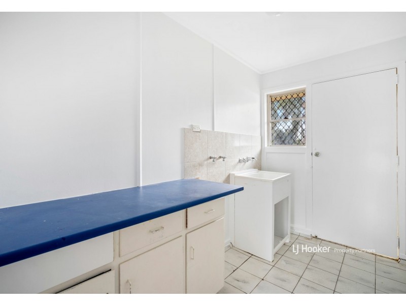 11 Fleur Street, Woodridge QLD 4114