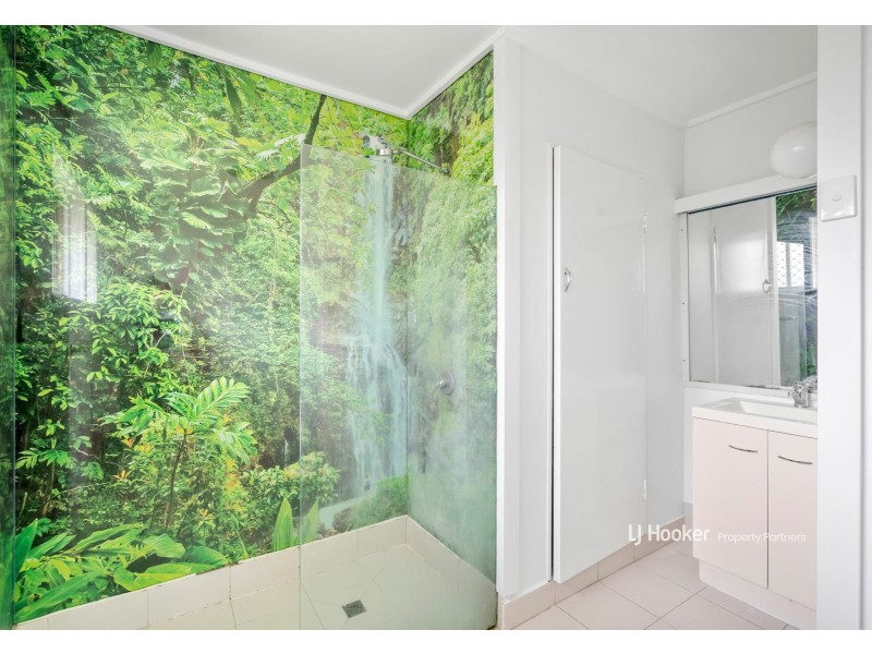 11 Fleur Street, Woodridge QLD 4114