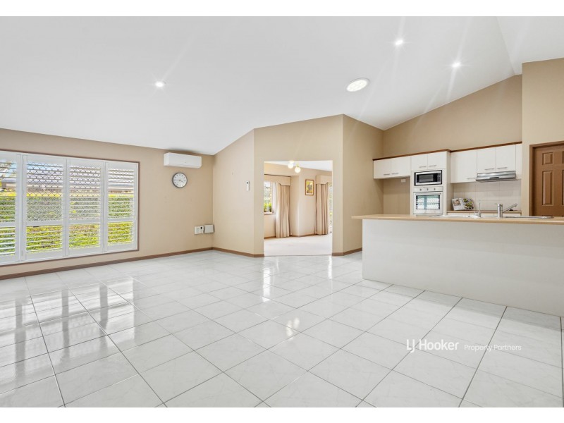 10 Tralee Place, Parkinson QLD 4115