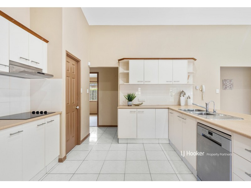10 Tralee Place, Parkinson QLD 4115