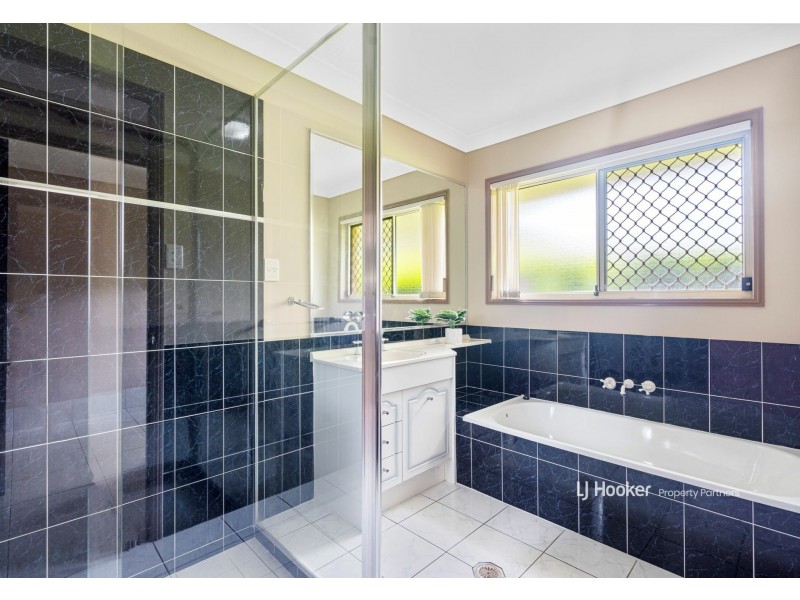 10 Tralee Place, Parkinson QLD 4115