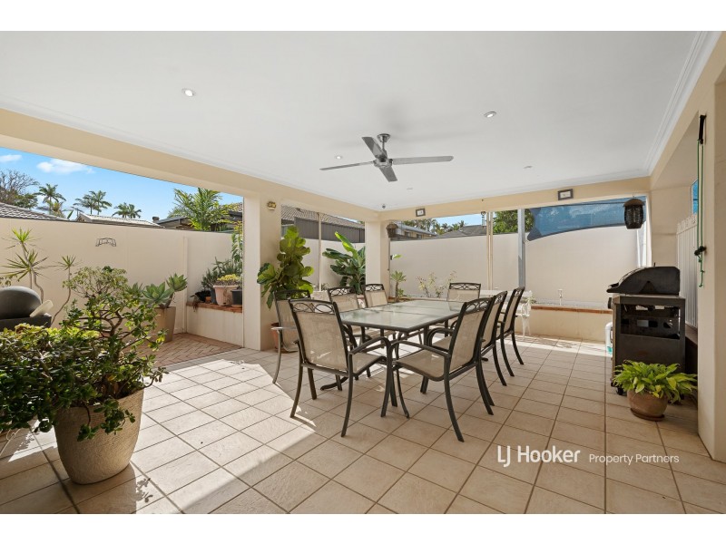 16 Lingle Street, Robertson QLD 4109