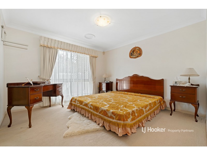 16 Lingle Street, Robertson QLD 4109