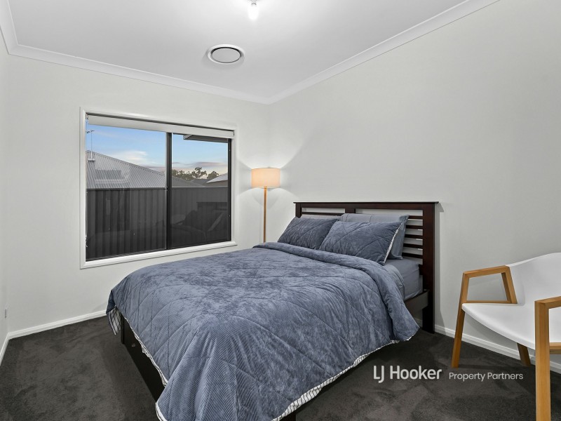 12 Grevillea Way, Park Ridge QLD 4125