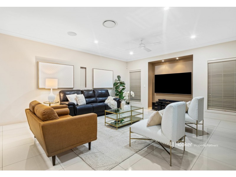 43 Alfred Circuit, Calamvale QLD 4116